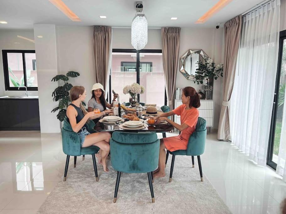Southern Peak Pool Villa Huay Yai Pattaya Ban Huai Yai Eksteriør billede